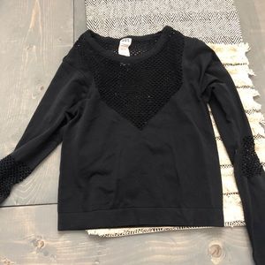 Tight long sleeve gym workout top!